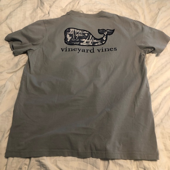Vineyard Vines T-Shirt - Picture 4 of 4
